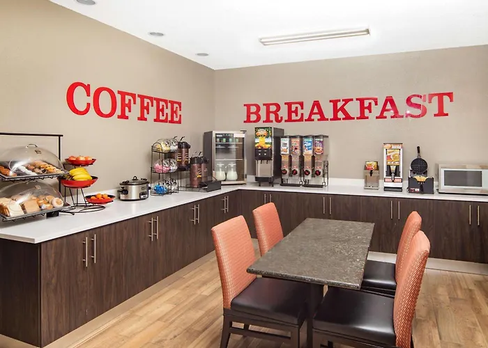 Ramada By Wyndham Alpharetta Atlanta North